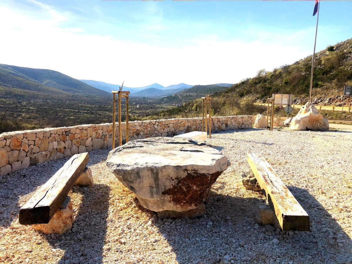 Dalmatian Village Charm - Spacious Villa With Pool Near Trogir Primorski Dolac Exterior photo