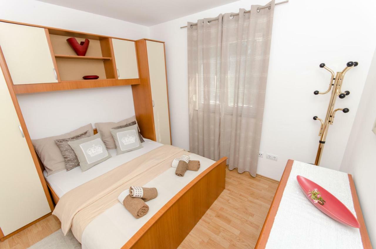 Dalmatian Village Charm - Spacious Villa With Pool Near Trogir Primorski Dolac Exterior photo